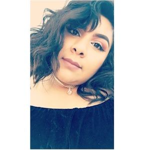 Meet your Posher, Jasmine